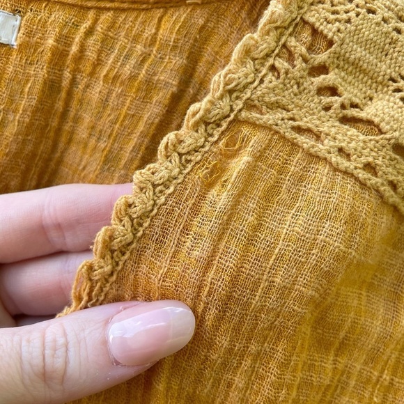 NWT Saltwater Solids by O’neill Mustard Lacey Crochet Knit Romper One Piece - Picture 9 of 11